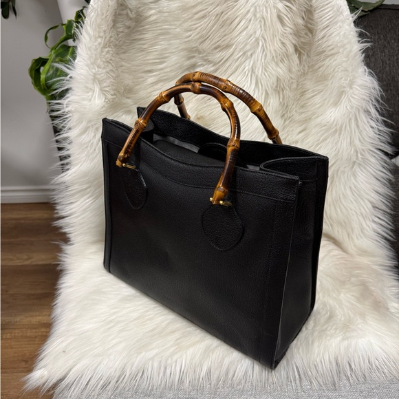 Authentic Gucci Diana Bamboo Black Tote - Picture 8 of 17